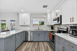 Modern Phoenix Retreat - Hot Tub, Pool, Fire Pit