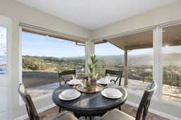 Top of the Mountain Home w/ Hot Tub, Gym & Sauna!