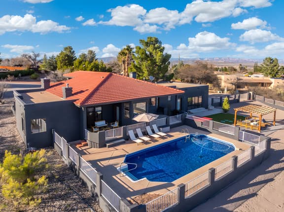 Cottonwood Oasis: Luxe 5BR Home w/ Pool & Hot Tub