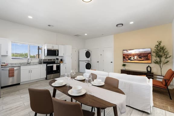 Phoenix Furnished with 2 Queen Beds, EV Charger in a Quiet Location! - Image 1